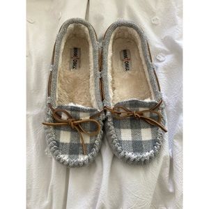 Minnetonka moccasin style slippers